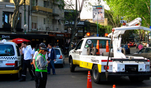 Cautelar impide la concesión de los parquímetros y grúas