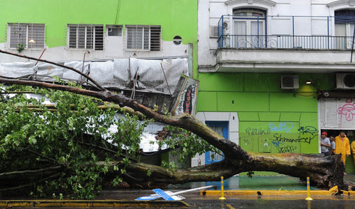 Fuerte temporal sobre Buenos Aires Fuerte temporal sobre Buenos Aires