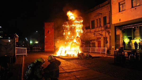 Se celebró en La Boca la Noche de San Juan