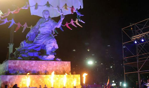 Inauguraron la estatua de Juana Azurduy