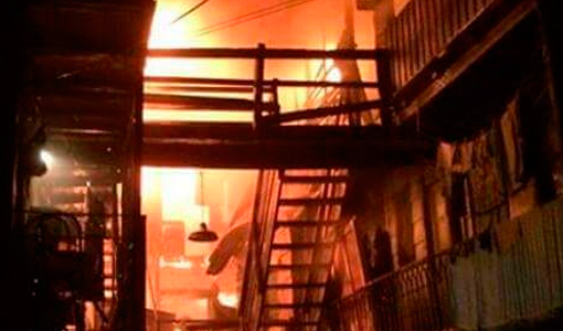 Se incendió un conventillo de dos pisos en La Boca Se incendió un conventillo de dos pisos en La Boca