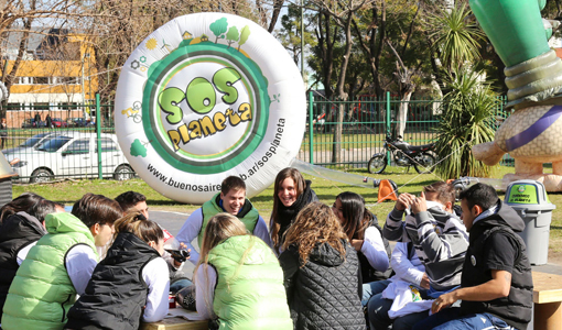 Aprender a reciclar jugando Aprender a reciclar jugando