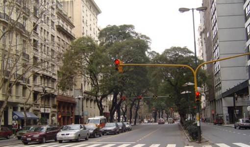 Los carriles de Alem centrales podrán modificar su sentido Los carriles de Alem centrales podrán modificar su sentido
