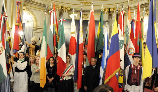 Agasajan a las asociaciones de inmigrantes Agasajan a las asociaciones de inmigrantes