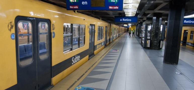 Suman mas policia para custodiar el subte