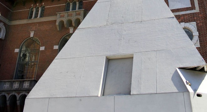 El Obelisco llega a la Usina del Arte, en La Boca. El Obelisco llega a la Usina del Arte, en La Boca.