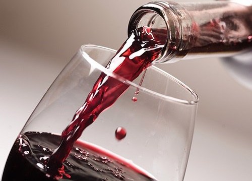El vino tinto es beneficioso para la salud cardiovascular El vino tinto es beneficioso para la salud cardiovascular