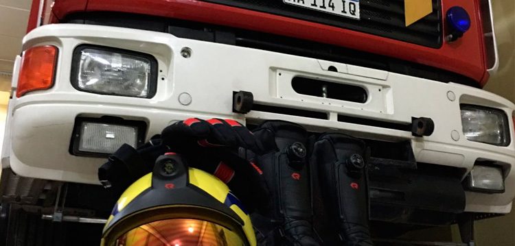 Nuevo autobomba y equipos para los Bomberos de La Boca Nuevo autobomba y equipos para los Bomberos de La Boca
