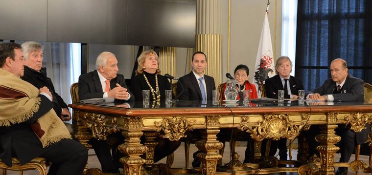 La Asociación «Fundadores de la Patria» expusieron en la legislatura La Asociación «Fundadores de la Patria» expusieron en la legislatura