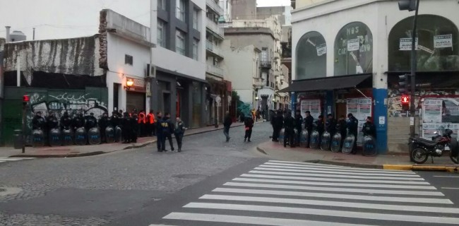 Operativo contra  puesteros en San Telmo