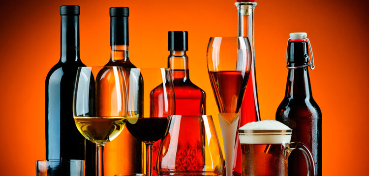 Se prohíben los avisos en la vía pública de bebidas alcohólicas