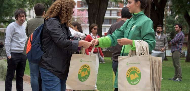 Entregaran este Viernes EcoBolsas en La Boca y Pompeya