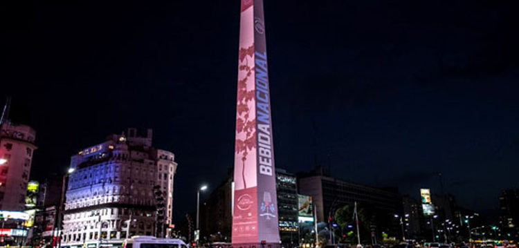 Día Nacional del Vino en el Obelisco porteño Día Nacional del Vino en el Obelisco porteño