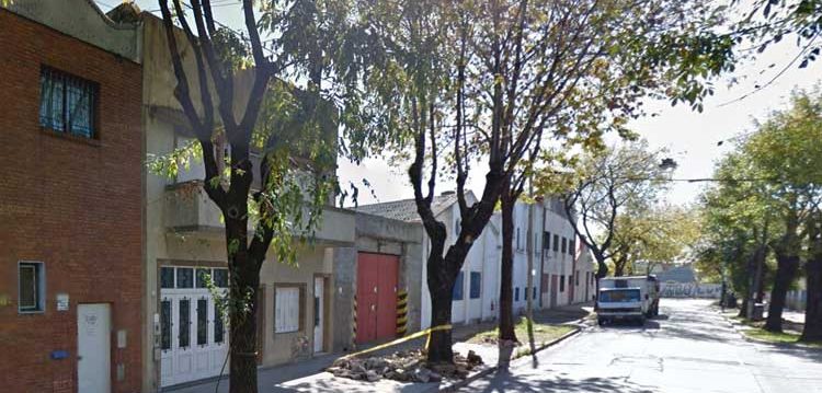 Clausuran en Barracas un lavadero que arrojaba residuos tóxicos Clausuran en Barracas un lavadero que arrojaba residuos tóxicos