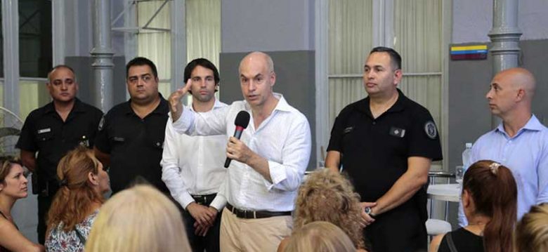 «Comisarías Cercanas» pretende sumar y escuchar a los vecinos «Comisarías Cercanas» pretende sumar y escuchar a los vecinos