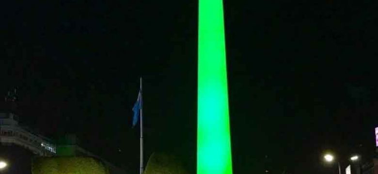 El Obelisco se pinto de verde por el Día Nacional de la Donación de Órganos