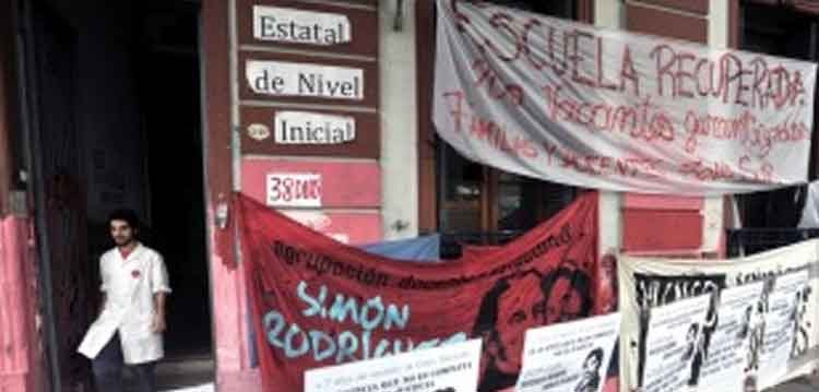 Inauguran una escuela en un edificio recuperado por vecinos Inauguran una escuela en un edificio recuperado por vecinos