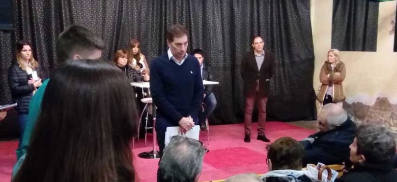 Diego Santilli participo de una nueva reunión con vecinos en Pompeya