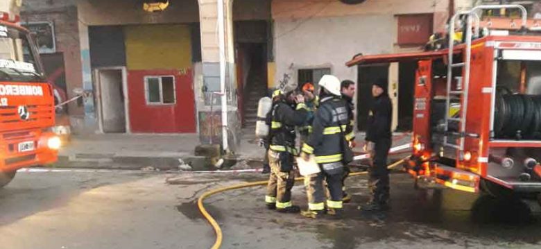 Incendio fatal en La Boca, cuatro personas fueron encontradas muertas