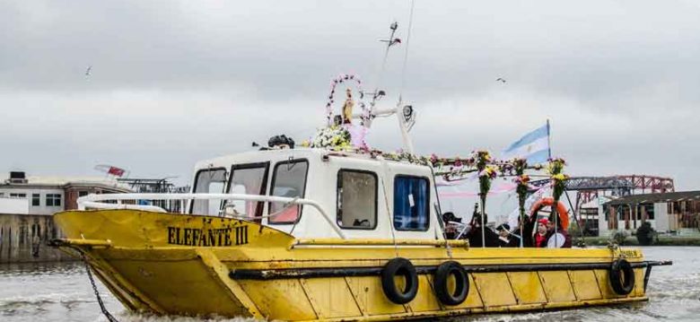 Procesión Náutica de la Virgen del Carmen en Buenos Aires