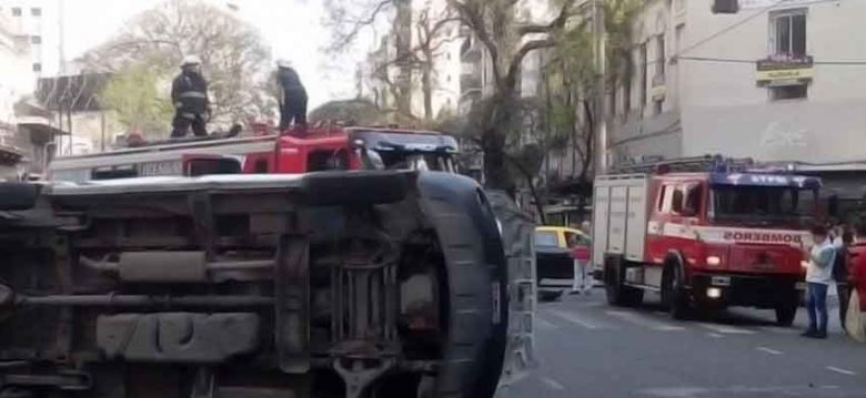 Cinco personas resultaron heridas en un choque de una ambulancia