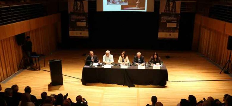 Congreso internacional de puentes transbordadores en La Boca