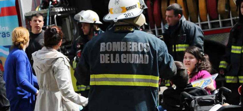 Bomberos dieron una charla educativa en la fundación VITRA