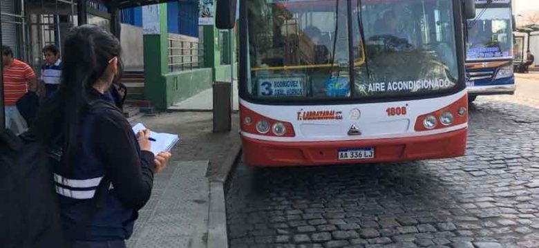 Operativo del Ente Regulador de Servicios Públicos en la Comuna 4 Operativo del Ente Regulador de Servicios Públicos en la Comuna 4