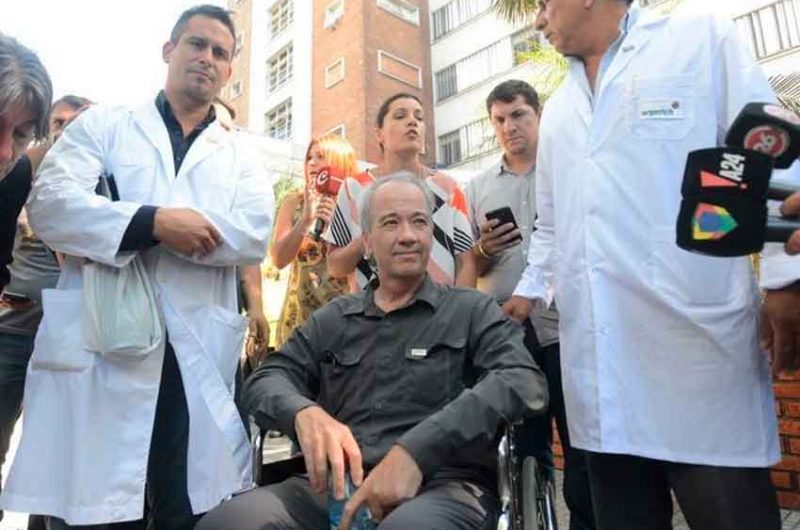 Dan de alta al turista apuñalado por ladrones en La Boca Dan de alta al turista apuñalado por ladrones en La Boca