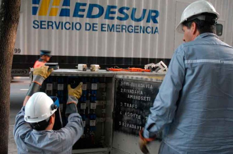 Gran cantidad de usuarios se quedaron sin Luz en la Ciudad Gran cantidad de usuarios se quedaron sin Luz en la Ciudad