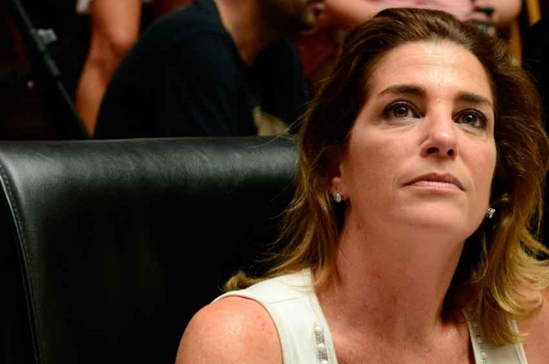 Velan los restos de Débora Pérez Volpin en la Legislatura porteña Velan los restos de Débora Pérez Volpin en la Legislatura porteña