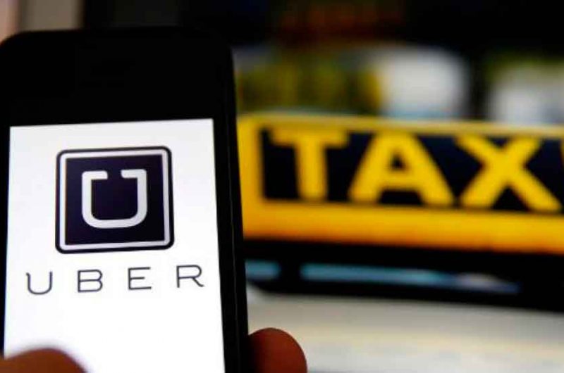 La Fiscalía acusa Uber de actividades lucrativas no autorizadas