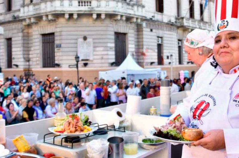 Patio Gastronómico de las Colectividades