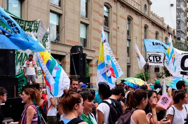 Organizaciones protestaron frente al Ministerio de Espacios Públicos