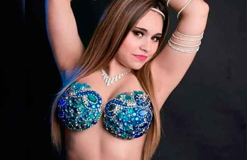 Jésica Marino una bailarina árabe nacida en el barrio de Barracas