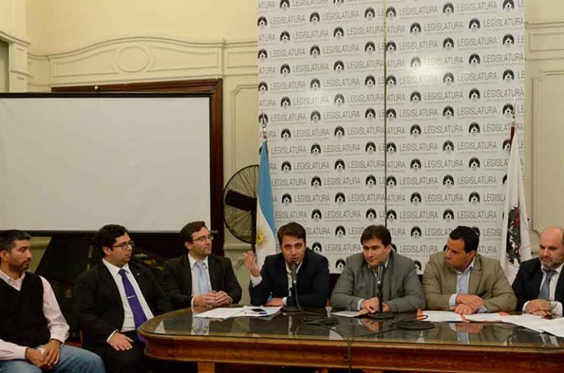 Expertos en delitos informáticos en La Legislatura Expertos en delitos informáticos en La Legislatura