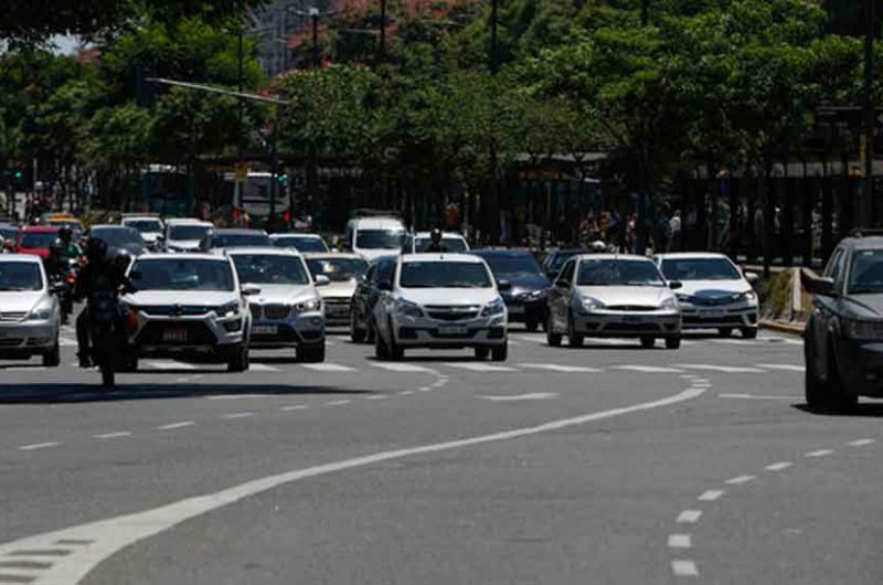 Premiarán a quienes respeten las velocidades máximas Premiarán a quienes respeten las velocidades máximas