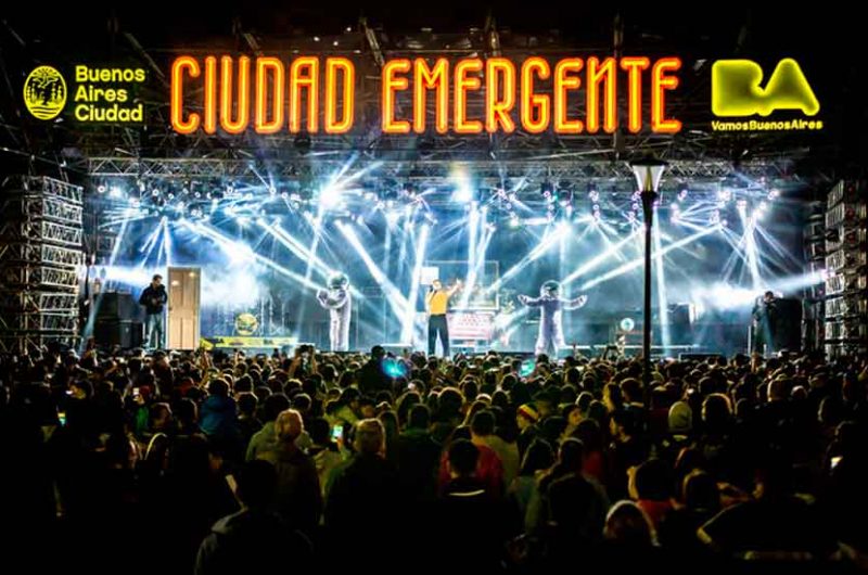 Gran cantidad de personas en Ciudad Emergente 2018 Gran cantidad de personas en Ciudad Emergente 2018