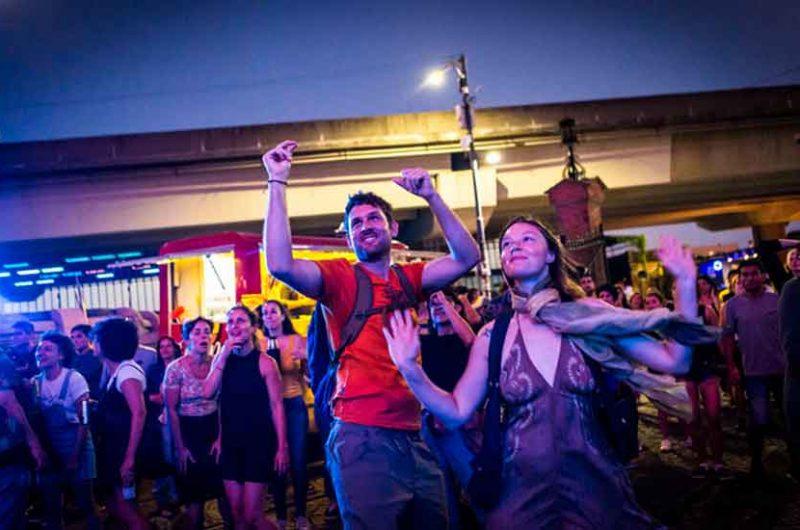 «Sur Tropical» para despedir el verano bailando en La Boca «Sur Tropical» para despedir el verano bailando en La Boca