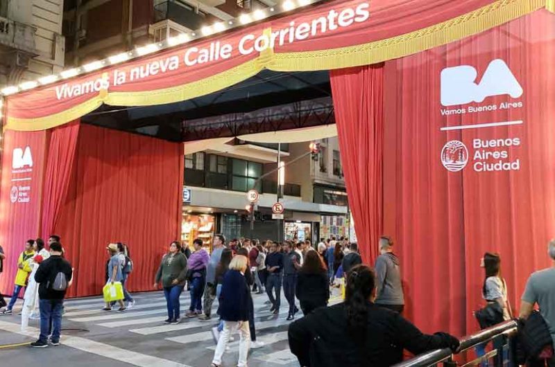 Inauguración de la refacciones y de la Nueva Calle Corrientes