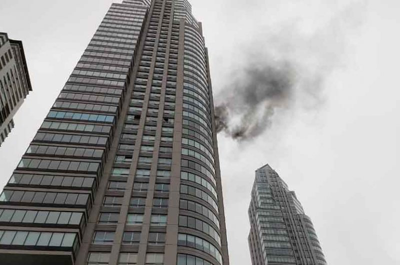 Se incendió un departamento en un edificio en Puerto Madero