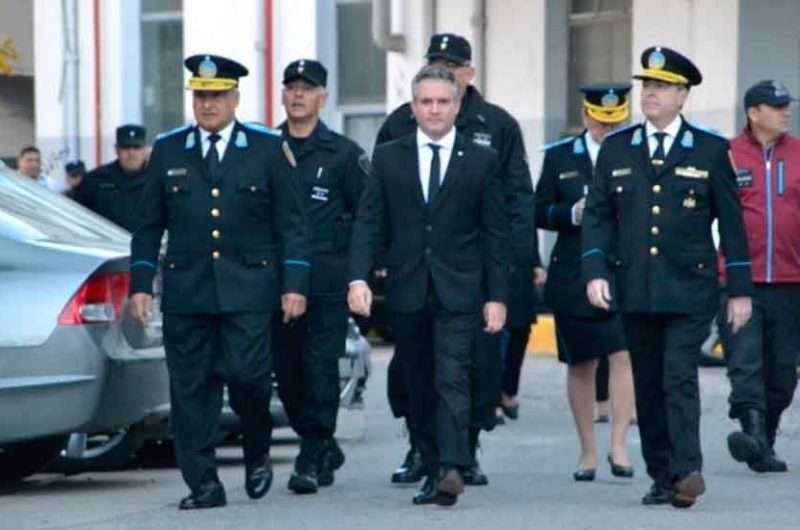 La Policía de la Ciudad realizó los festejos patrios por el 25 de Mayo