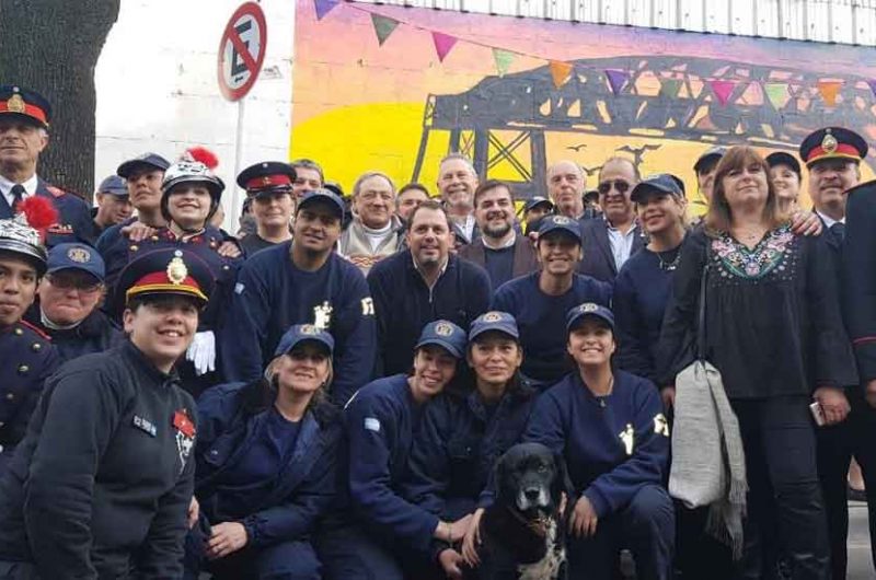 Mural Homenaje y visita del vice jefe de Gobierno a los Bomberos Mural Homenaje y visita del vice jefe de Gobierno a los Bomberos