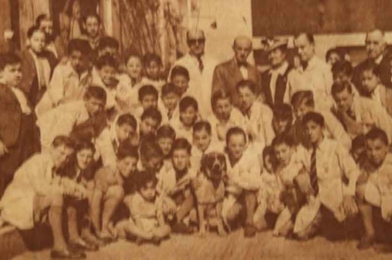 Buscan a 36 niños que salvaron de la perrera a Bobby de La Boca Buscan a 36 niños que salvaron de la perrera a Bobby de La Boca