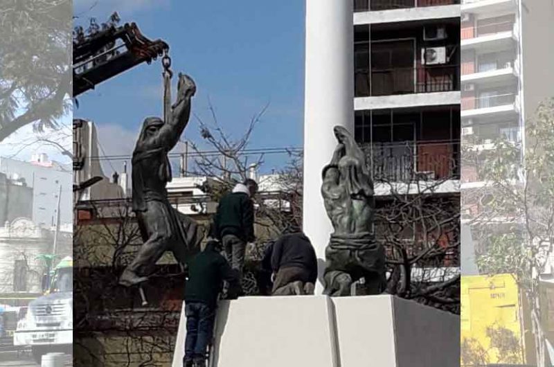 Volvió el monumento al izamiento de la bandera a la plaza colombia