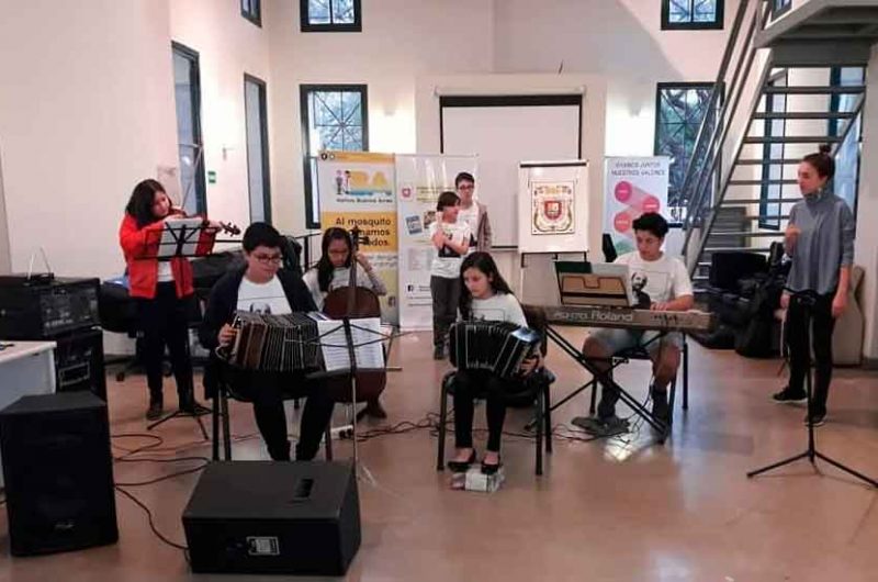 Encuentro Musical de Tango y Folklore en el Templete