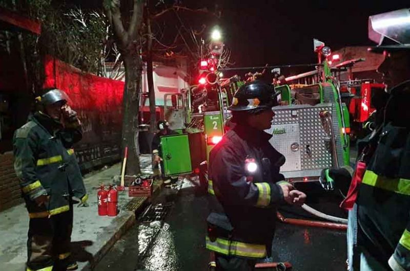 Incendio en una habitación en California al 800