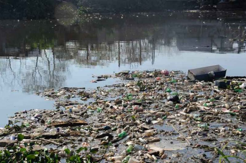 Buscan disminuir la contaminación del Riachuelo Buscan disminuir la contaminación del Riachuelo