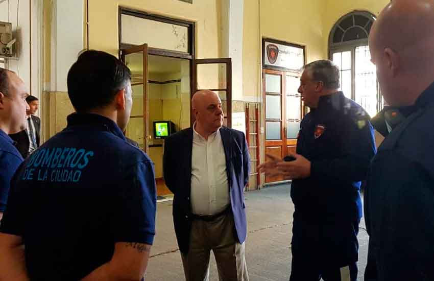 Reconocimiento a los Bomberos de Parque Patricios