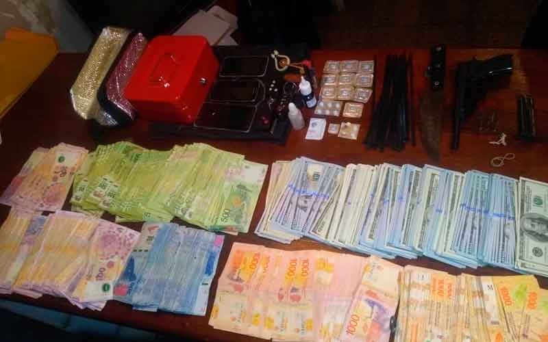 Capturan a una «Viuda Negra» que drogó y robó a un comerciante Capturan a una «Viuda Negra» que drogó y robó a un comerciante